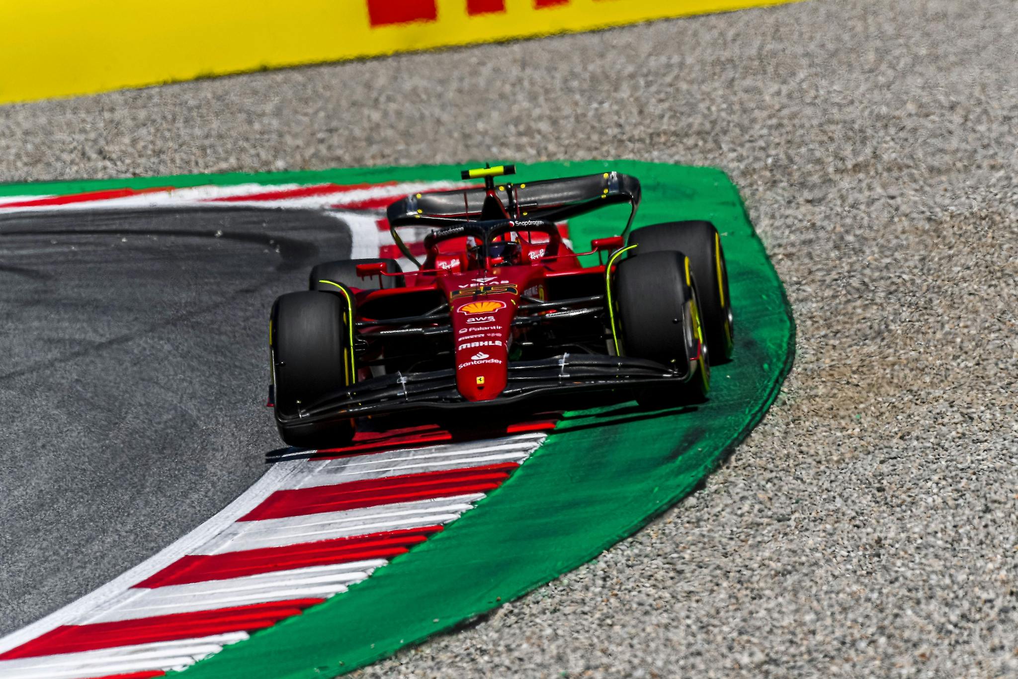 FP2: Ferrari na czele, Mercedes naprawił oba bolidy