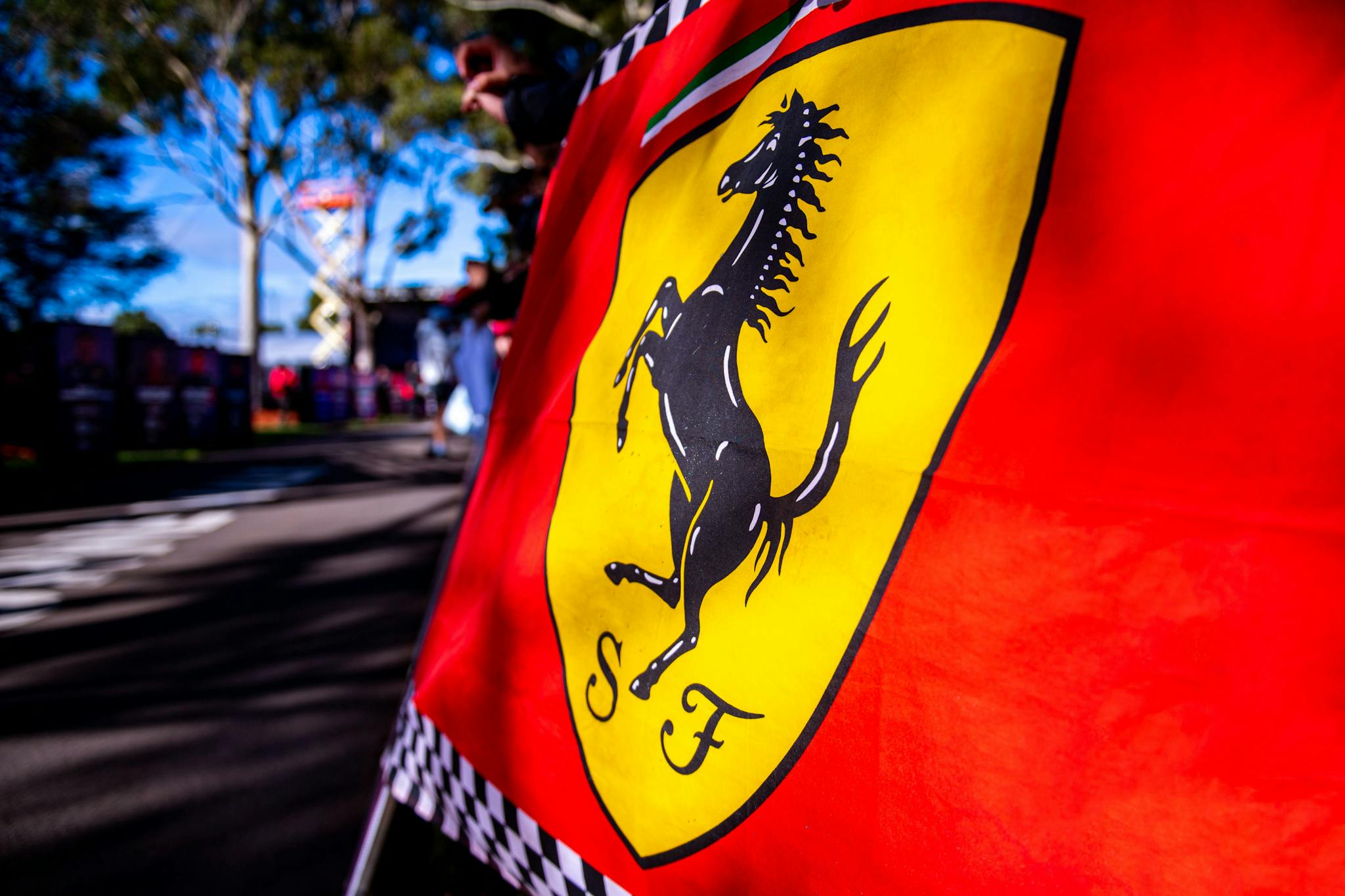Ferrari dało się zaskoczyć utratą Mekiesa, ale obiecuje transfery
