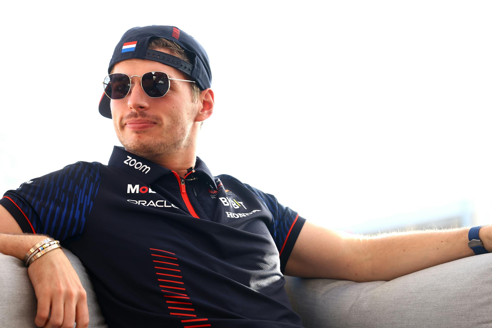 FIA zakazała wyprzedzania na wyjeździe z alei po zajściu z udziałem Verstappena