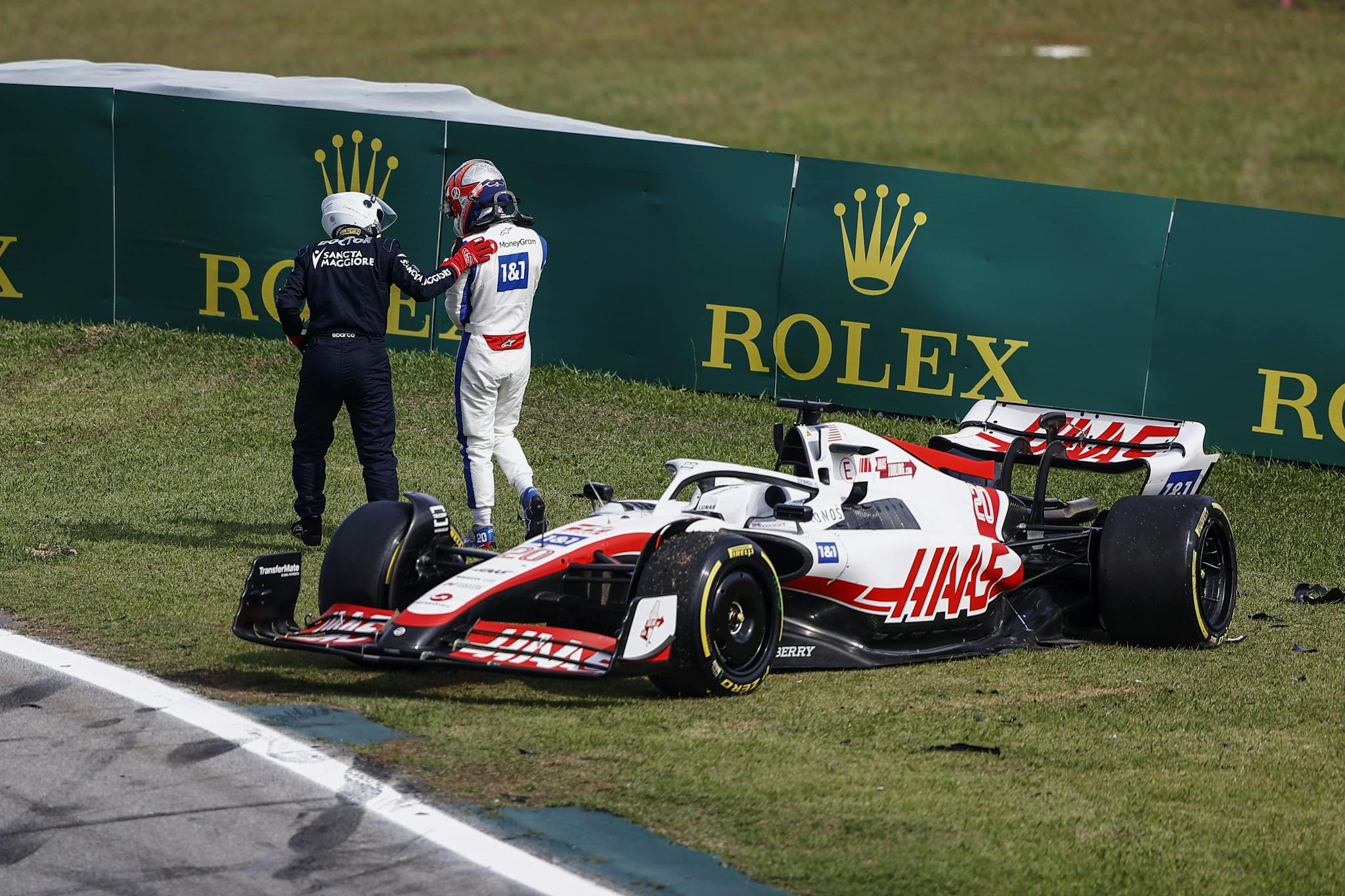 Magnussen przeżył szalony powrót do padoku po GP Sao Paulo