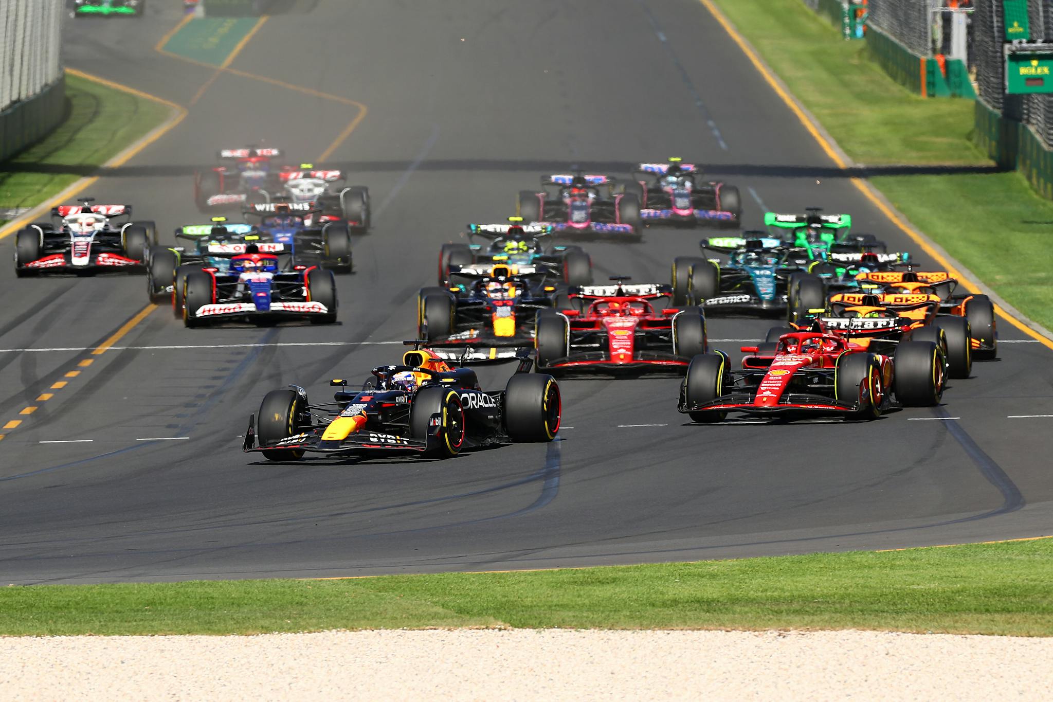 Początek sezonu znów w Australii! Kalendarz F1 2025