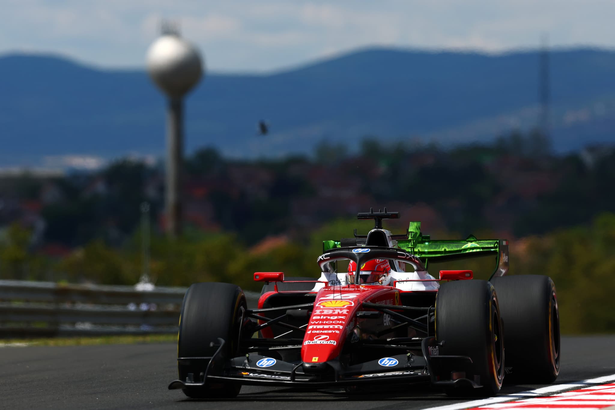 F1: Awaria poprawionego Astona! Leclerc najszybszy, ale z problemami