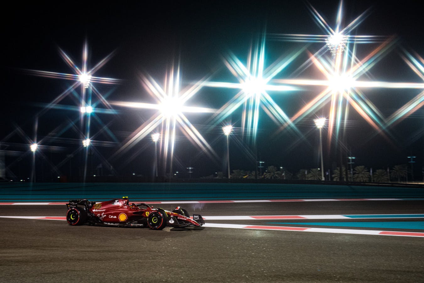 Ferrari kończy sezon na szczycie tabeli - podsumowanie testów w Abu Zabi