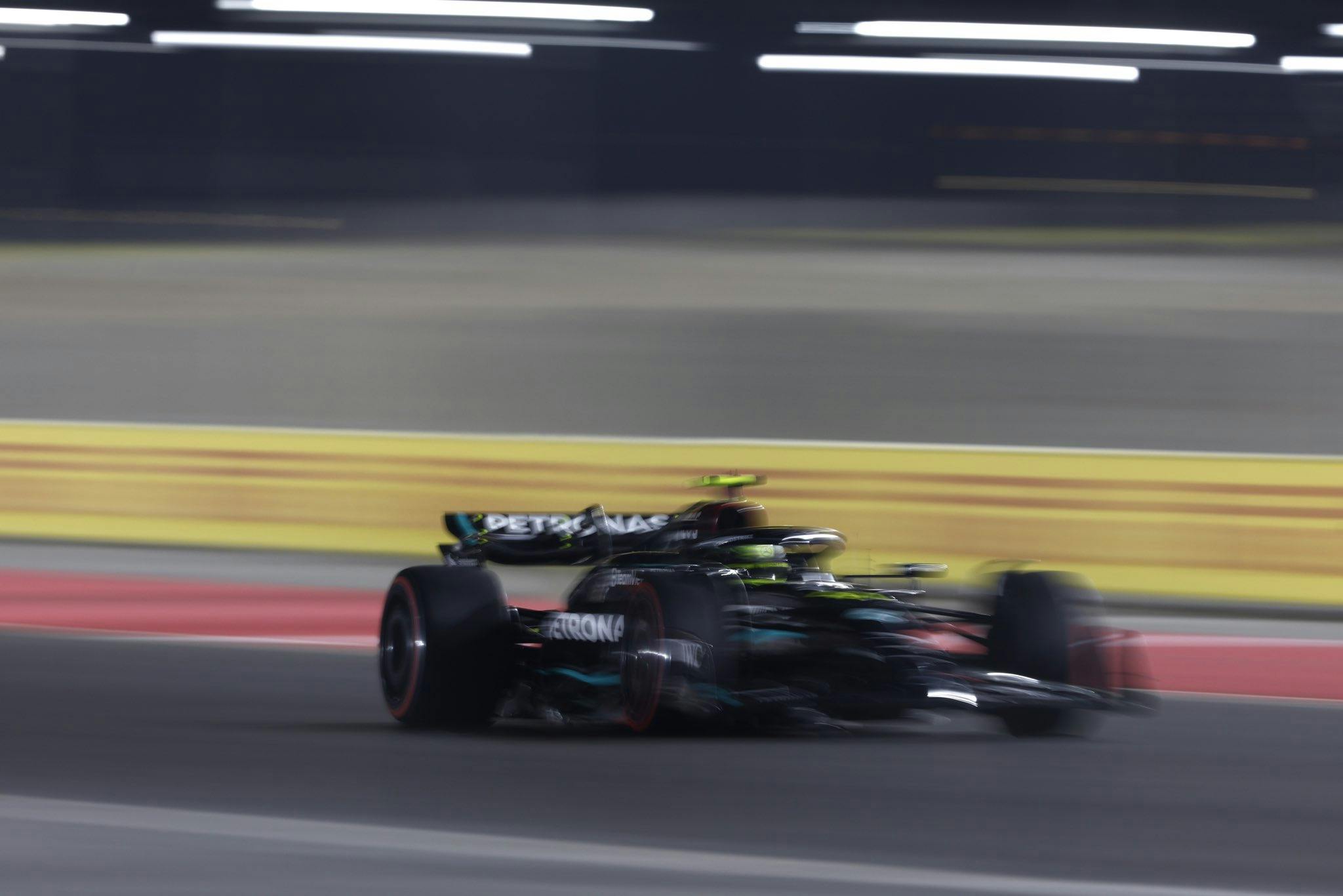 Lewis Hamilton dostał karę finansową po GP Kataru