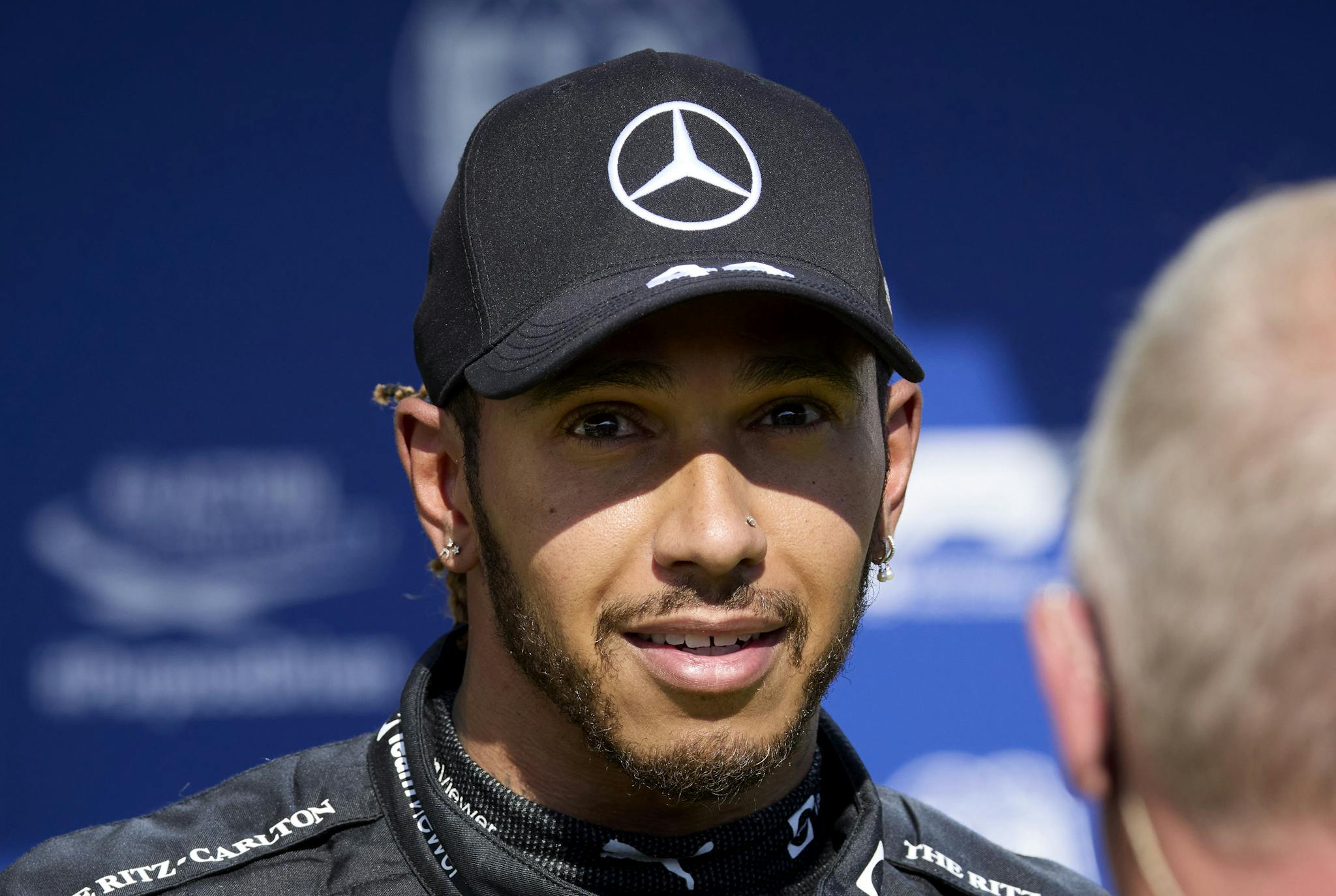FIA chce ostro karać za biżuterię, ale Hamilton liczy na kolejne wyjątki