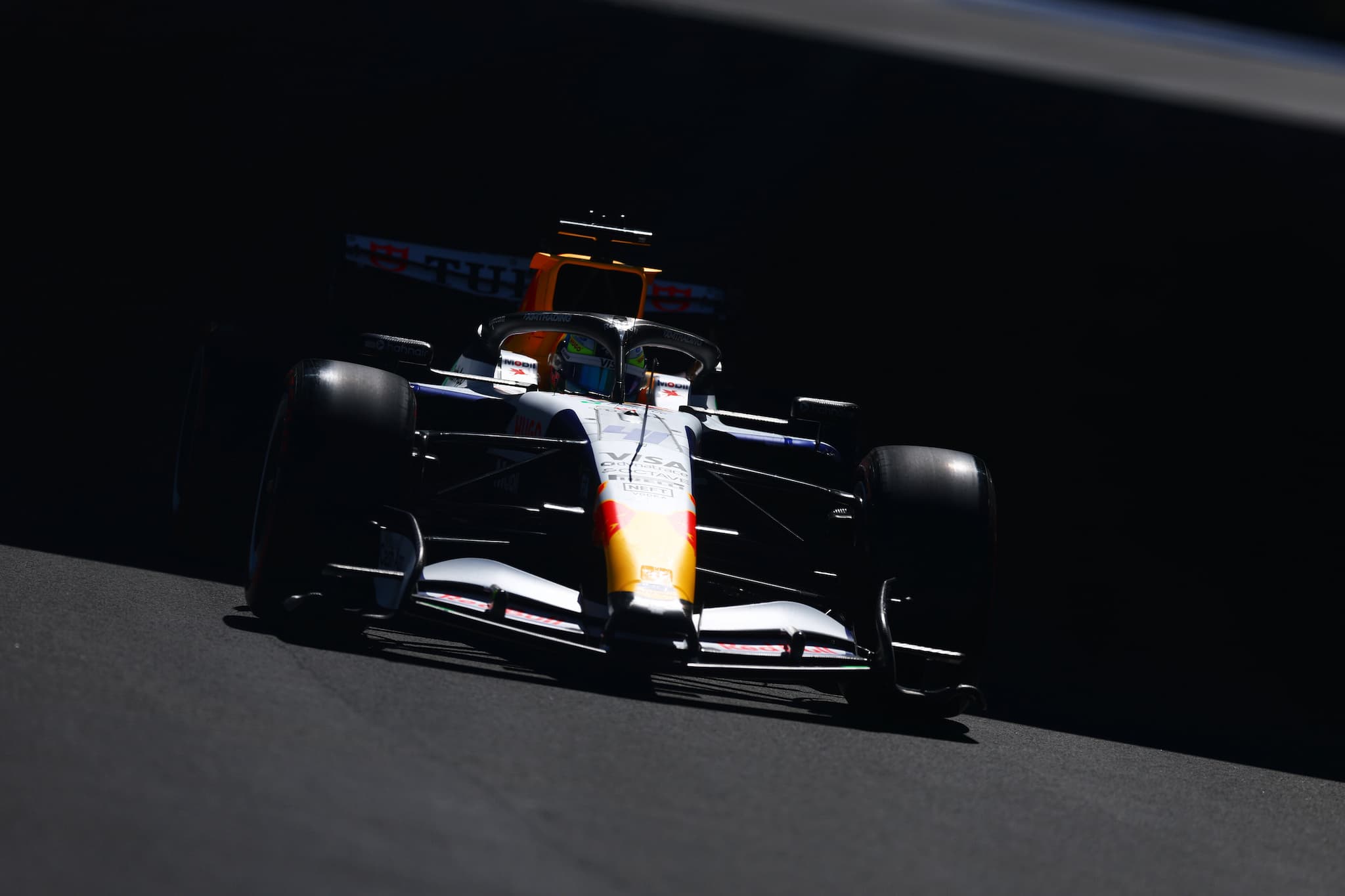 Kilka zmian w F1 na sezon 2027: Krótsze wyścigi i rozwój skrzyni biegów