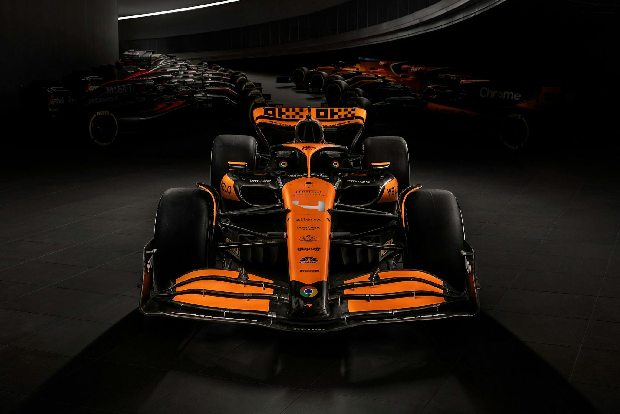 Niespodzianka! McLaren pokazał już malowanie bolidu F1 na sezon 2024 (galeria)
