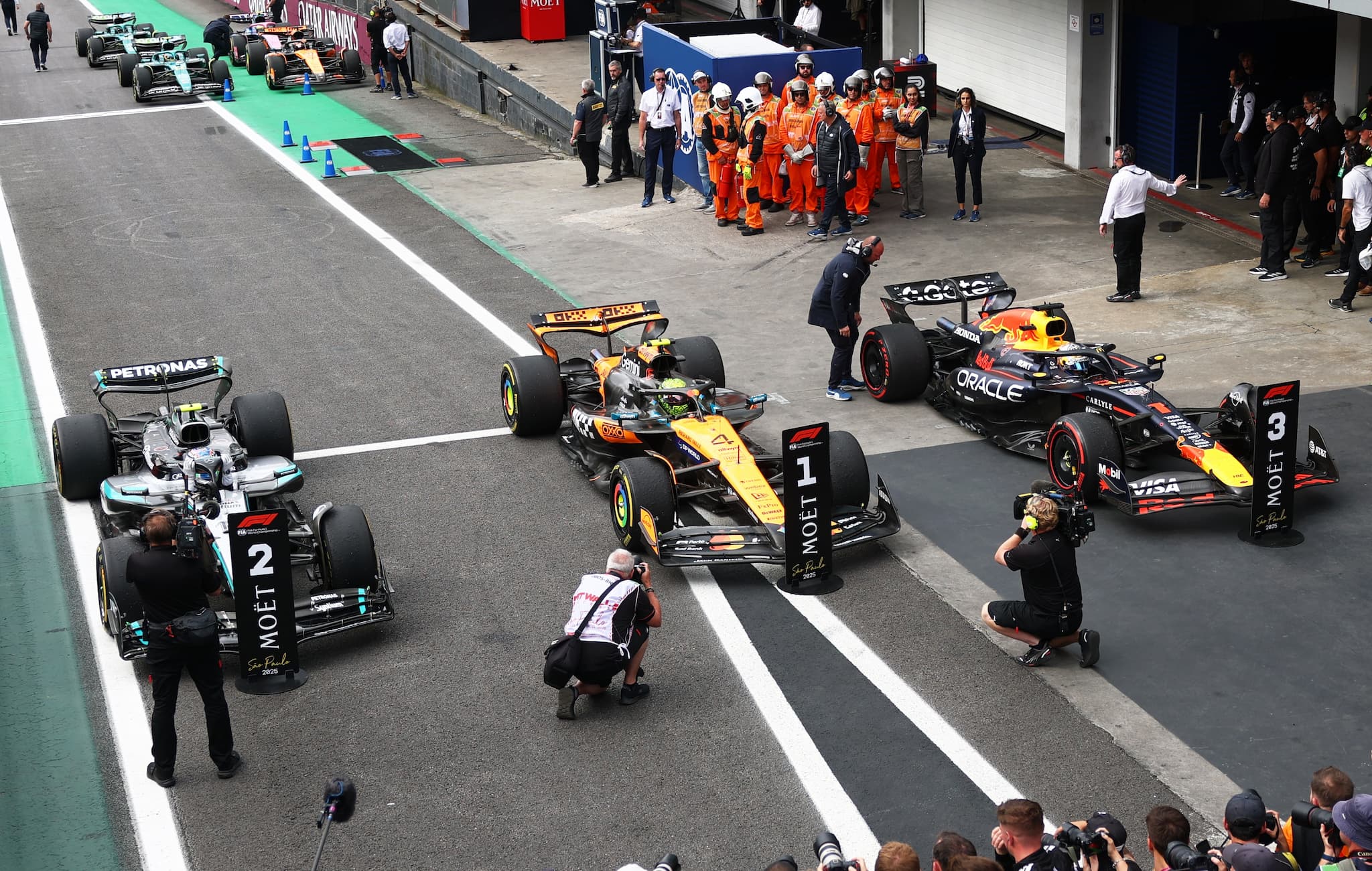 F1: Norris powiększa przewagę, Verstappen na podium po starcie z alei serwisowej!