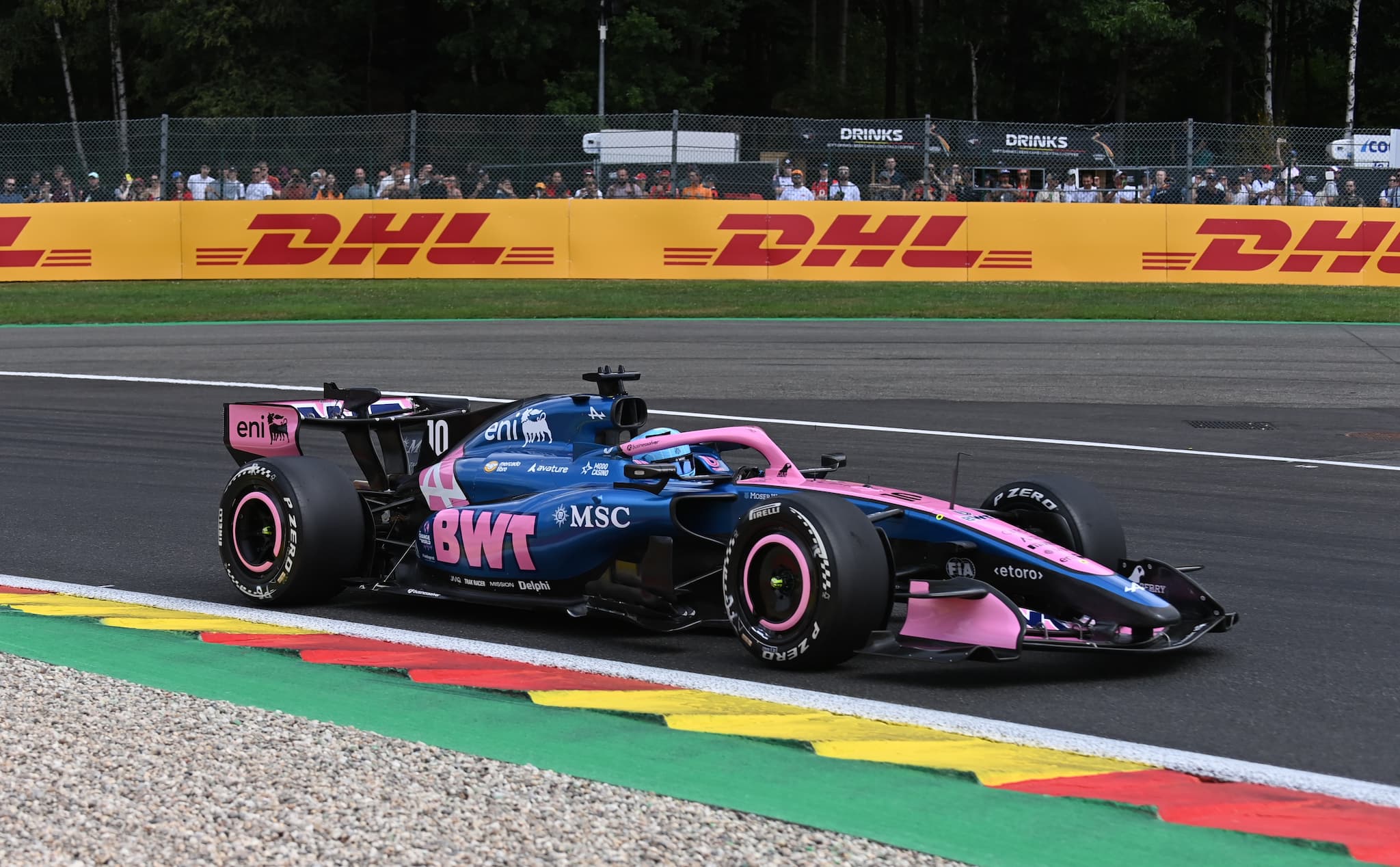 Duży wypadek Gasly'ego, Antonelli najszybszy w drugim treningu F1