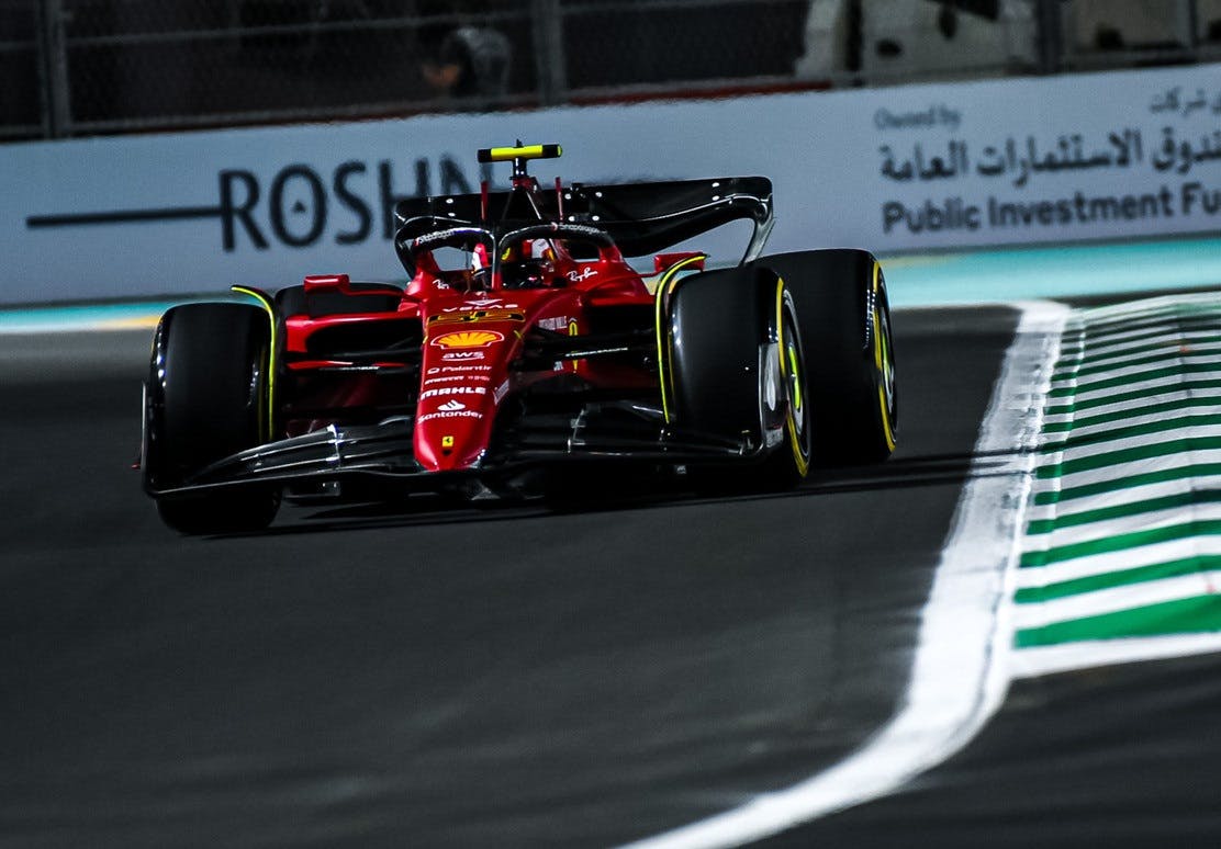 Sainz uważa, że FIA działała zbyt wolno w Arabii Saudyjskiej