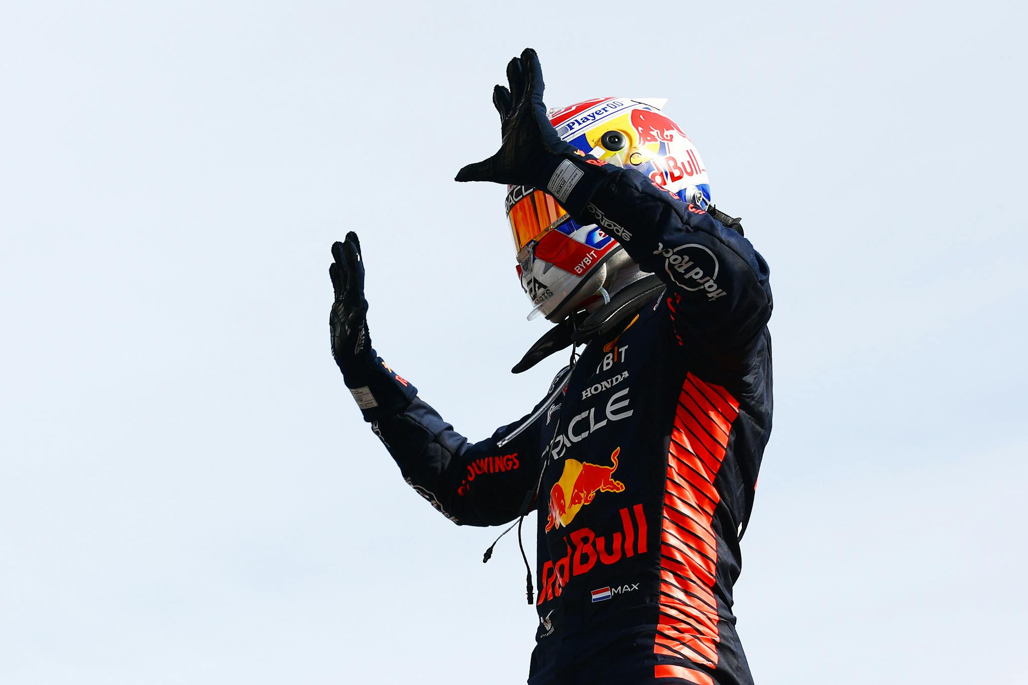 Verstappen musiał zwolnić pod koniec wyścigu. Red Bull podał powody