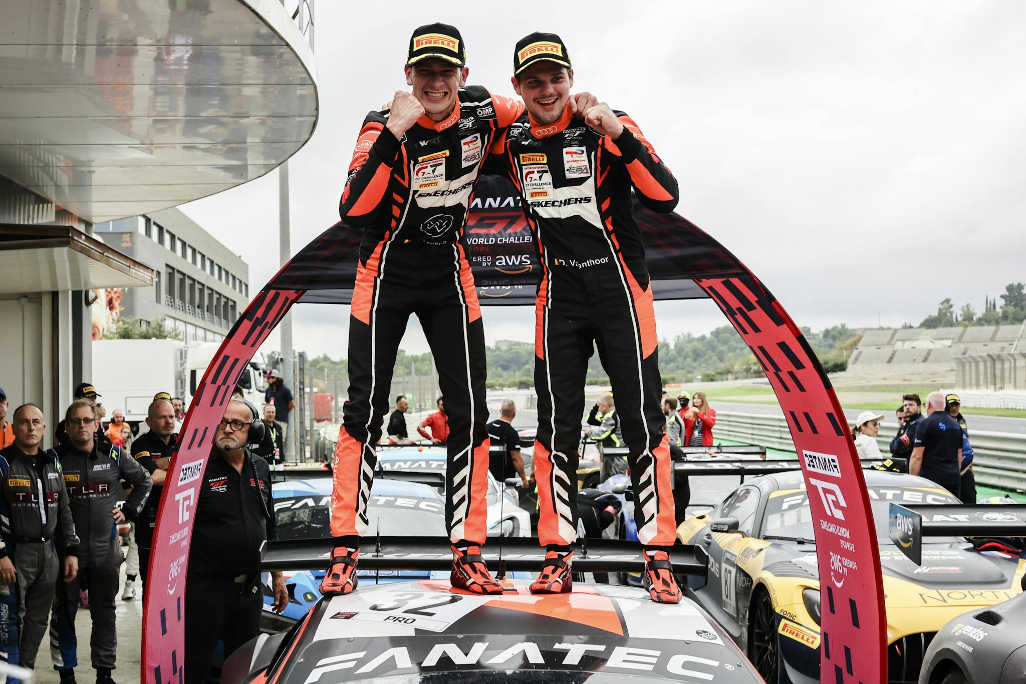 Dries Vanthoor i Charles Weerts z trzecim tytułem GT World Challenge Sprint Cup na zakończenie współpracy z Audi