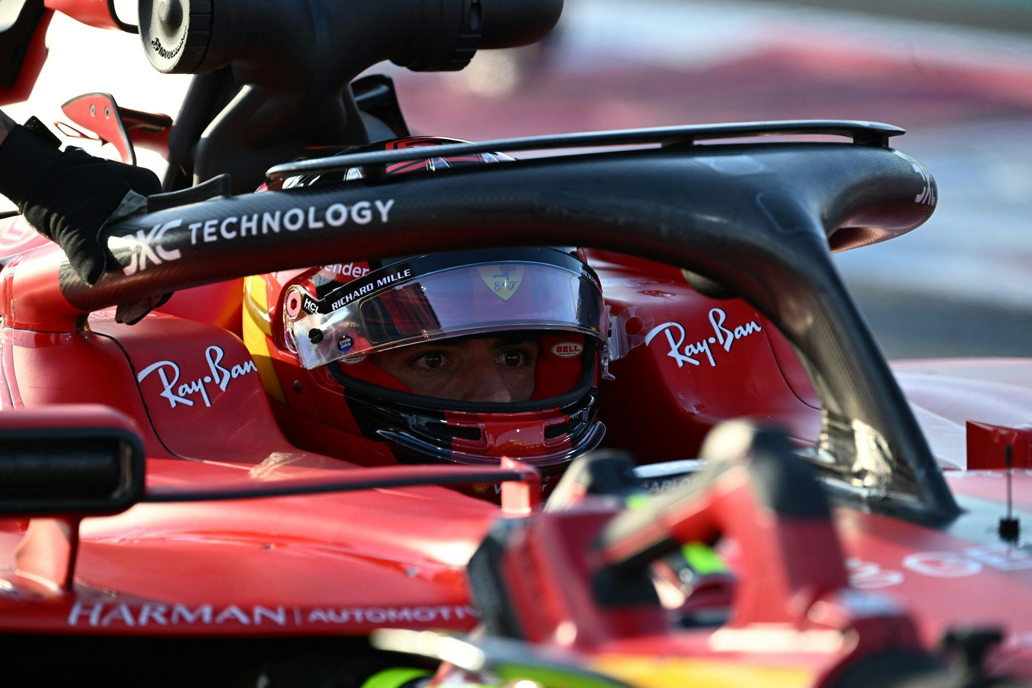 Sainz zakończył nietypowy wyścig z usterką bolidu Ferrari