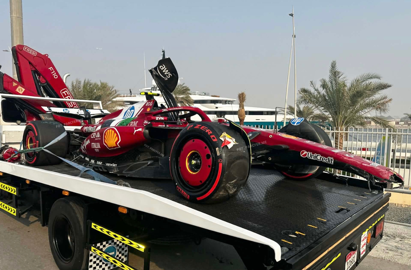 Kraksa Hamiltona, kontakt w pit lane i najszybszy czas Russella w ostatnim treningu F1