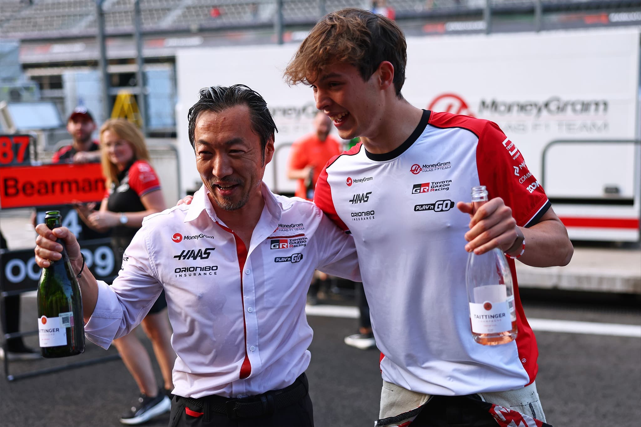 F1: Bearman broni trudnej decyzji Haasa w walce o podium