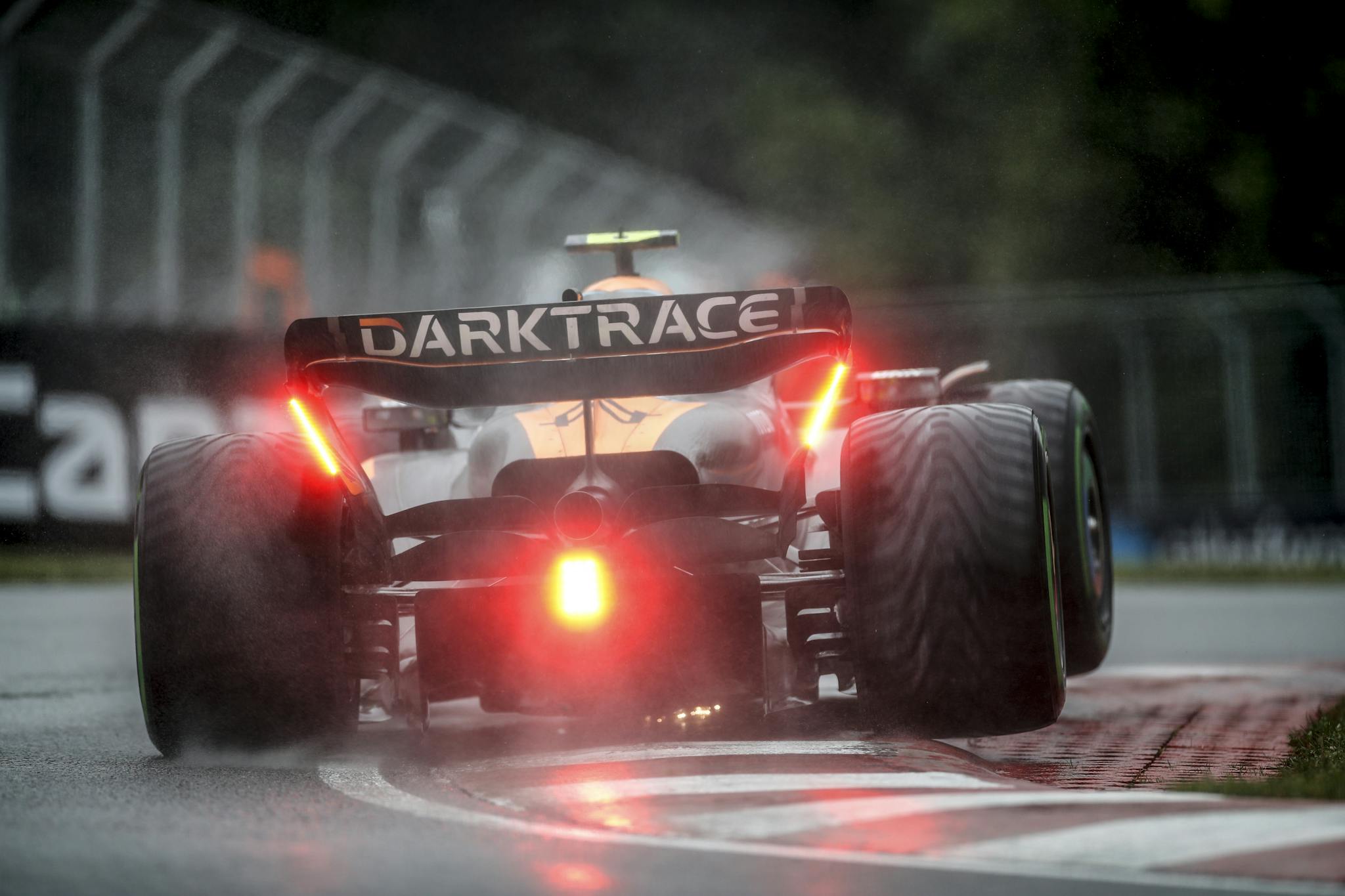 McLaren poszedł w kierunku Astona. Pakiet dla jednego kierowcy (aktualizacja)