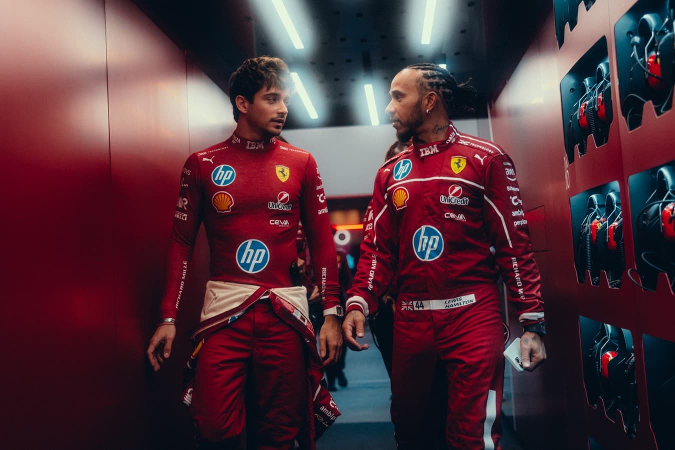 F1: Albo kraksa, albo awans. Leclerc rozumie problemy Hamiltona w trudnym Ferrari