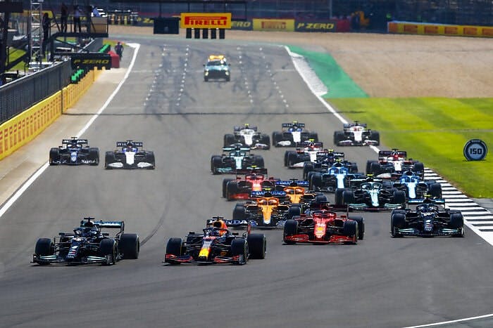 F1 planuje więcej testów przed sezonem 2022