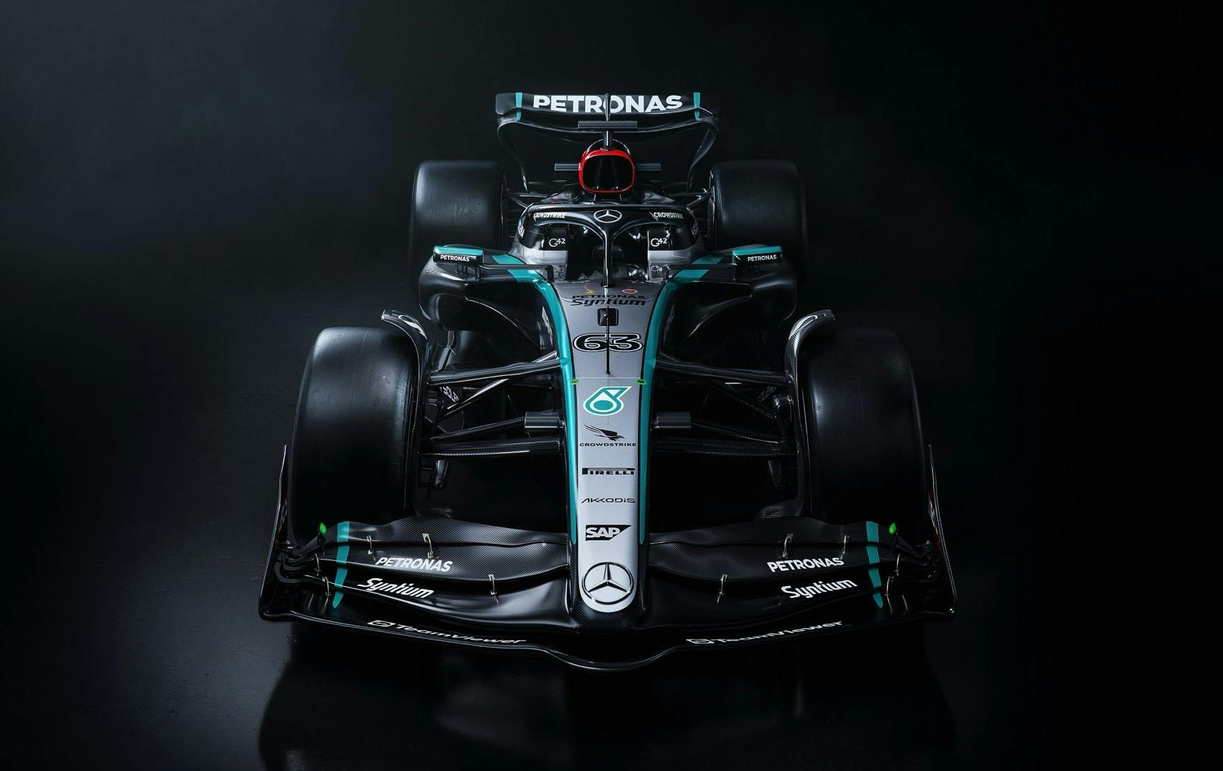 Mercedes pokazał bolid W15 na sezon 2024 F1 (GALERIA)