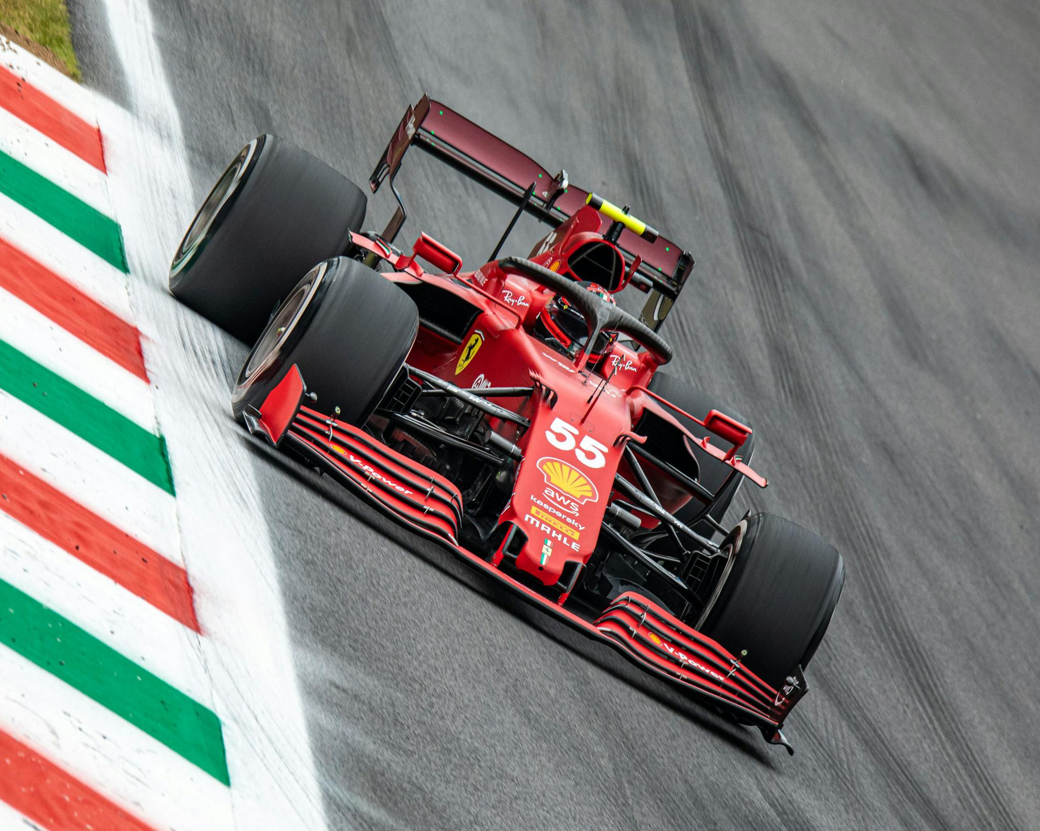 FIA przeanalizuje wypadek Sainza z toru Monza