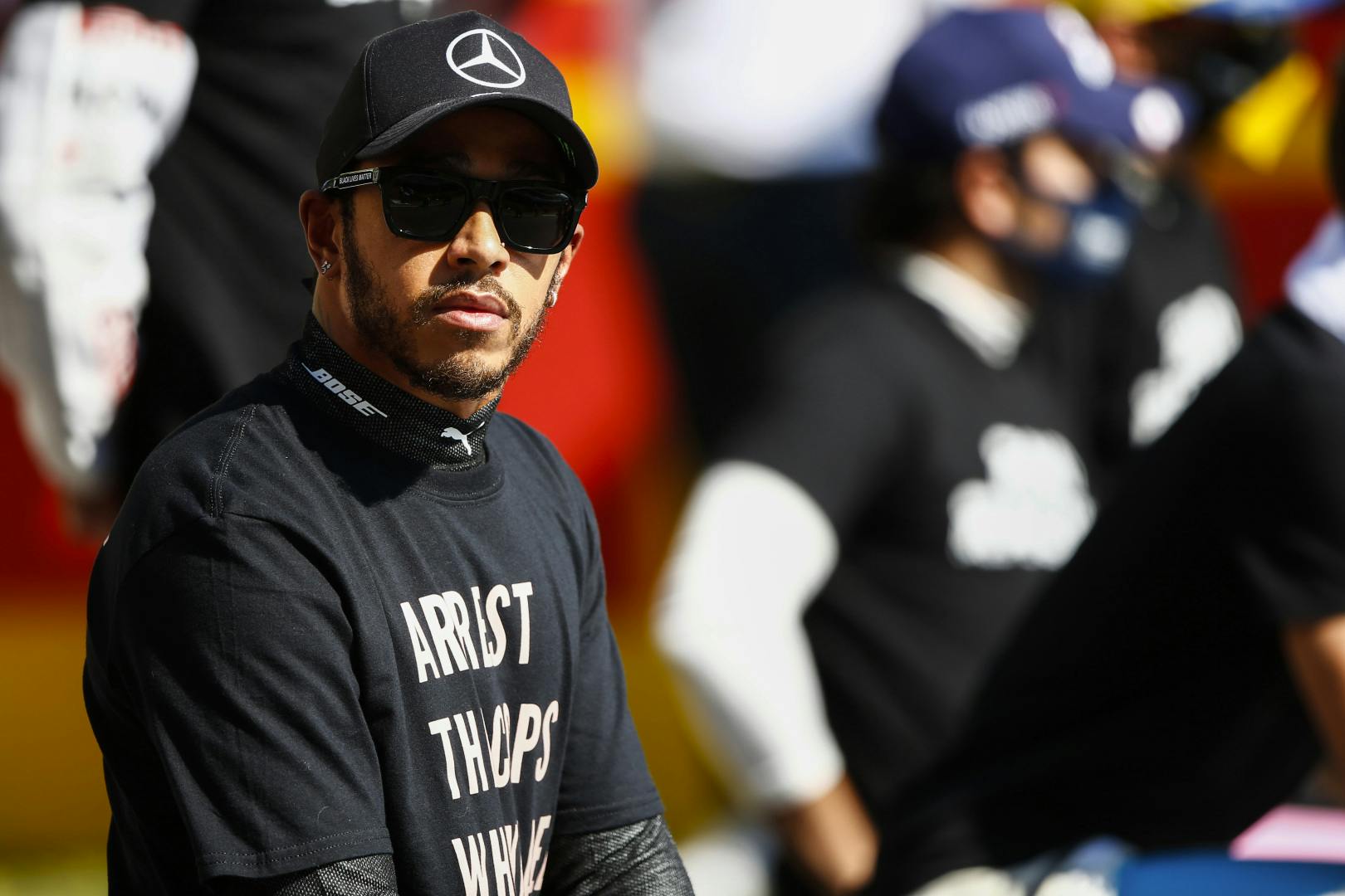 FIA przygląda się sprawie koszulki Hamiltona z GP Toskanii