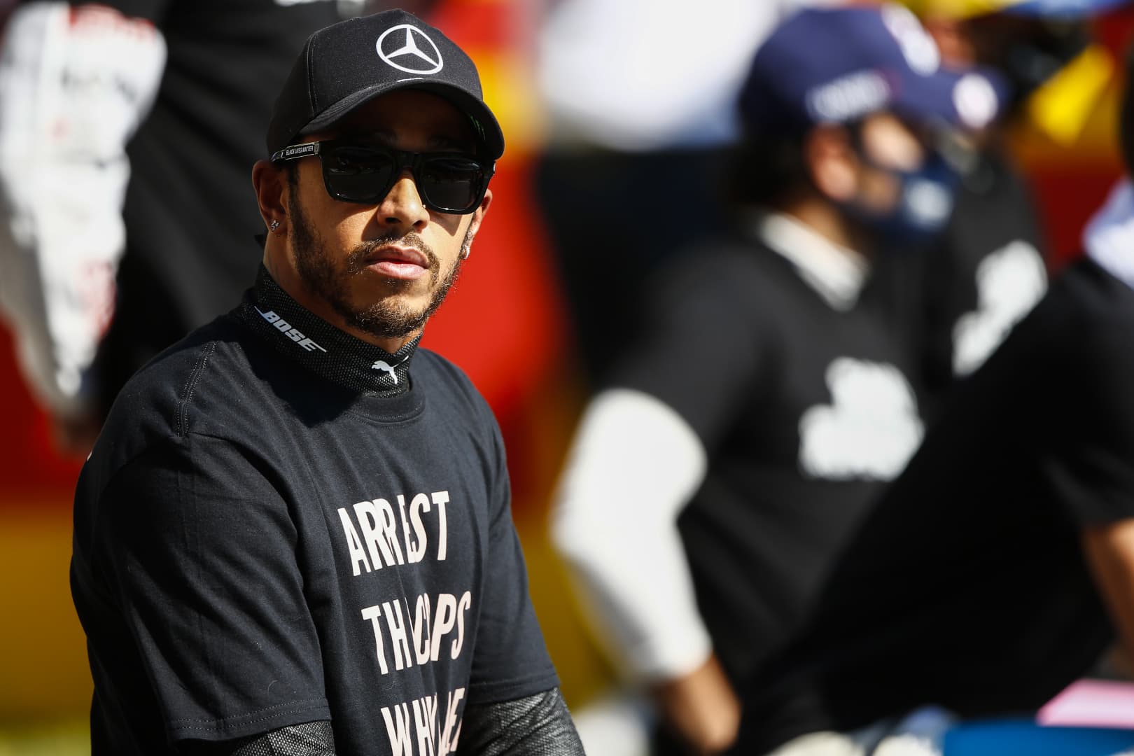 FIA przygląda się sprawie koszulki Hamiltona z GP Toskanii