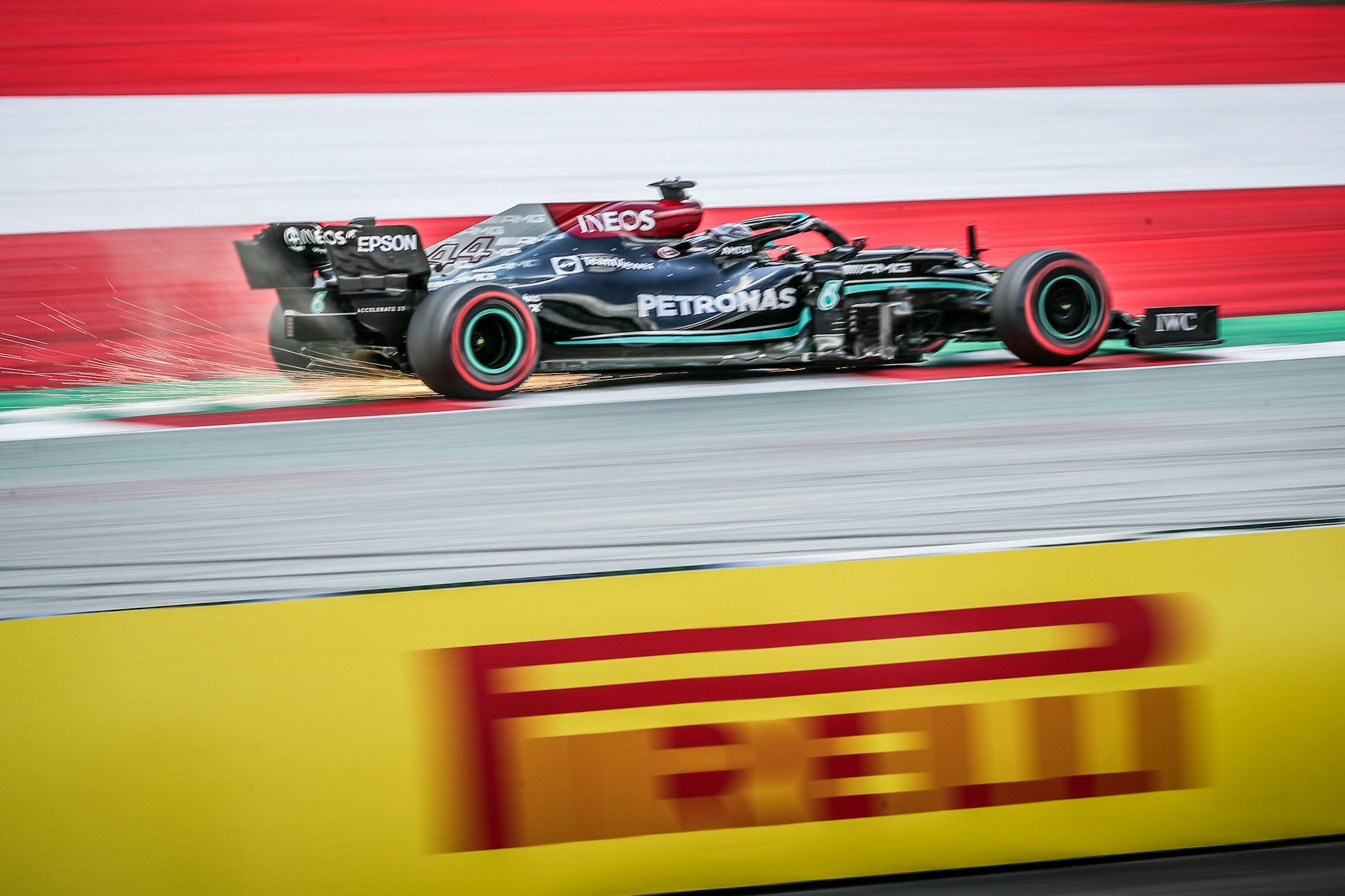 FIA uznała rację Mercedesa ws. silnikowej szarej strefy