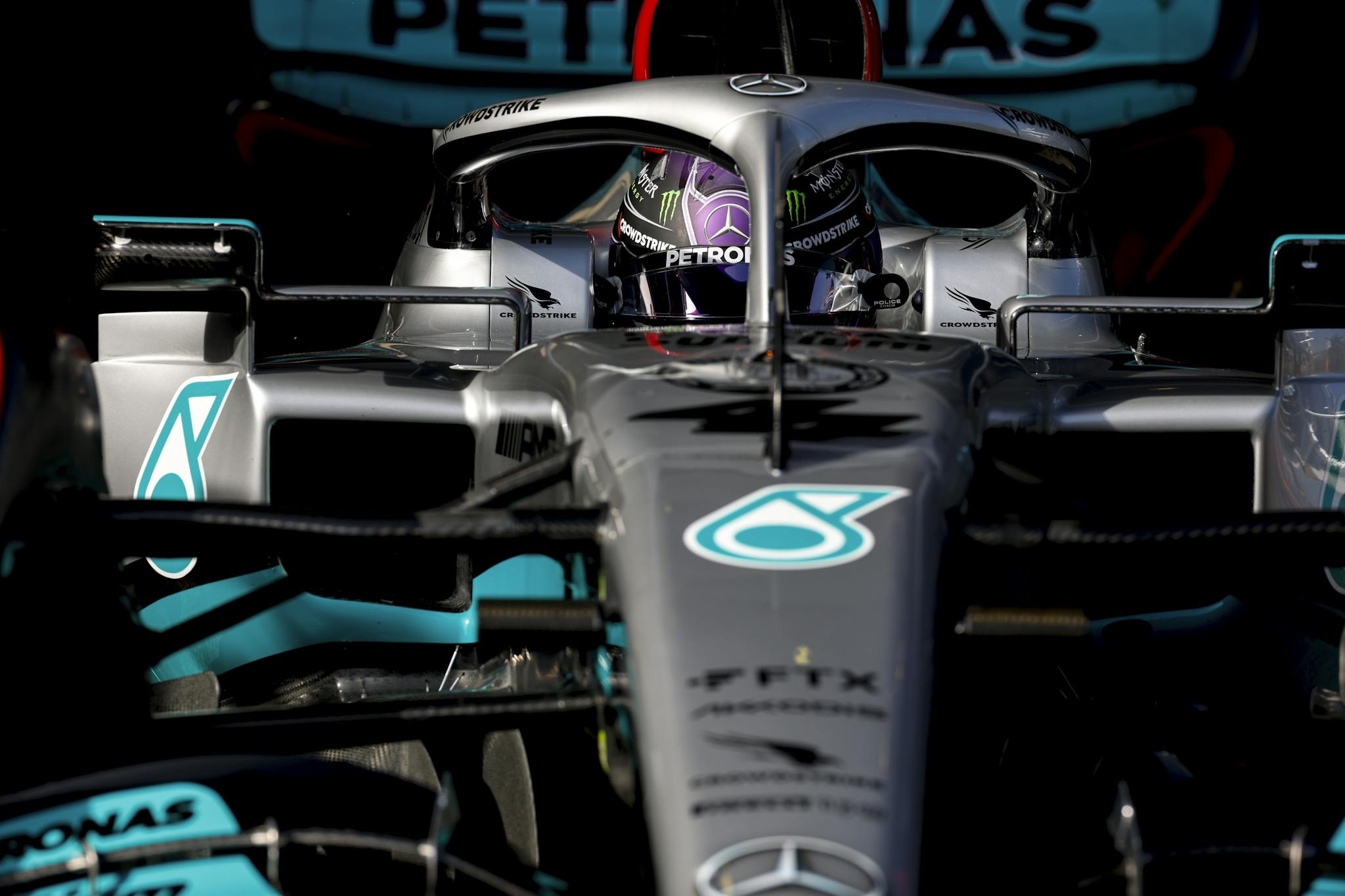 FIA wsparła sędziów po krytyce Hamiltona