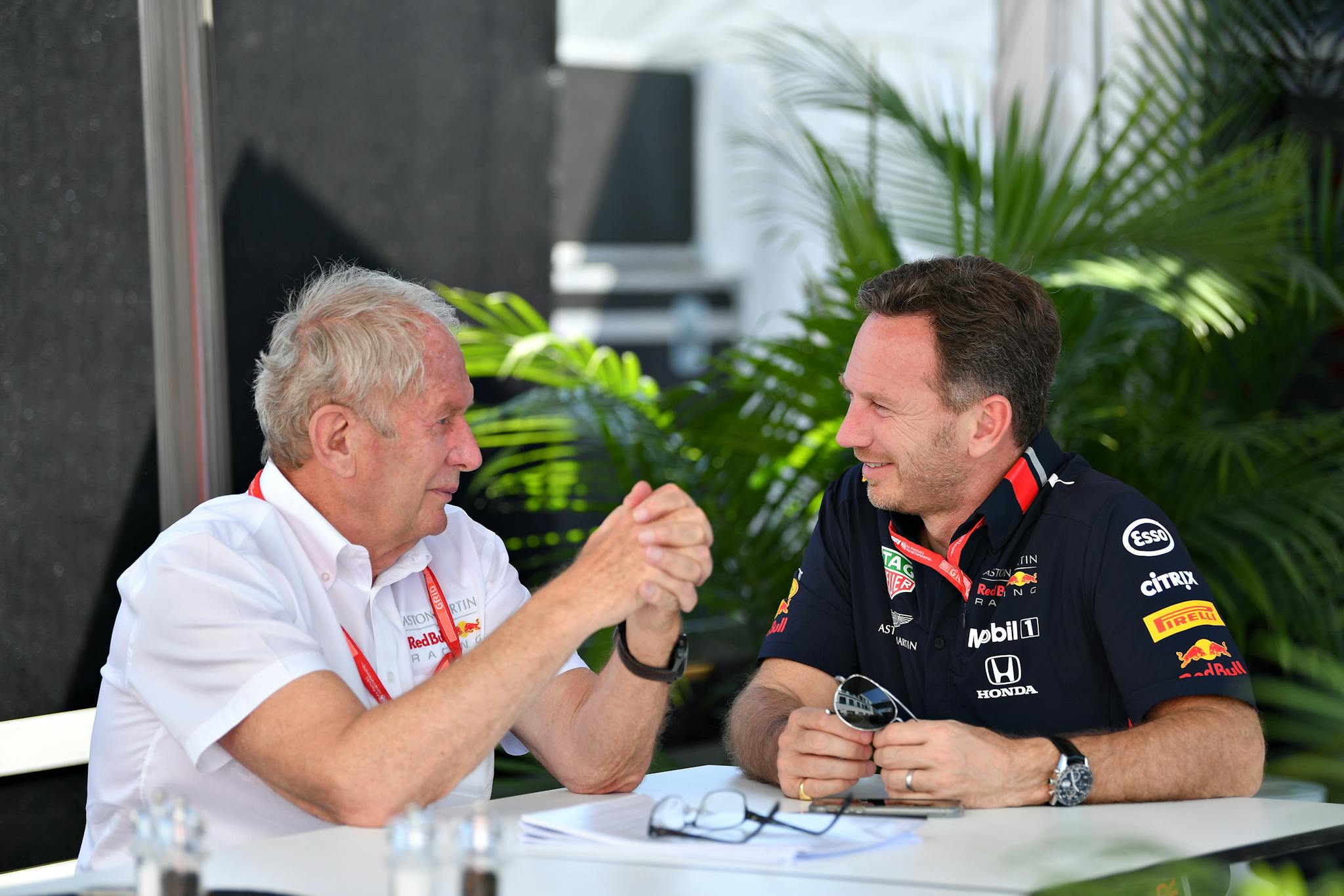Horner i Marko zarzucają Mercedesowi próby spowolnienia Red Bulla