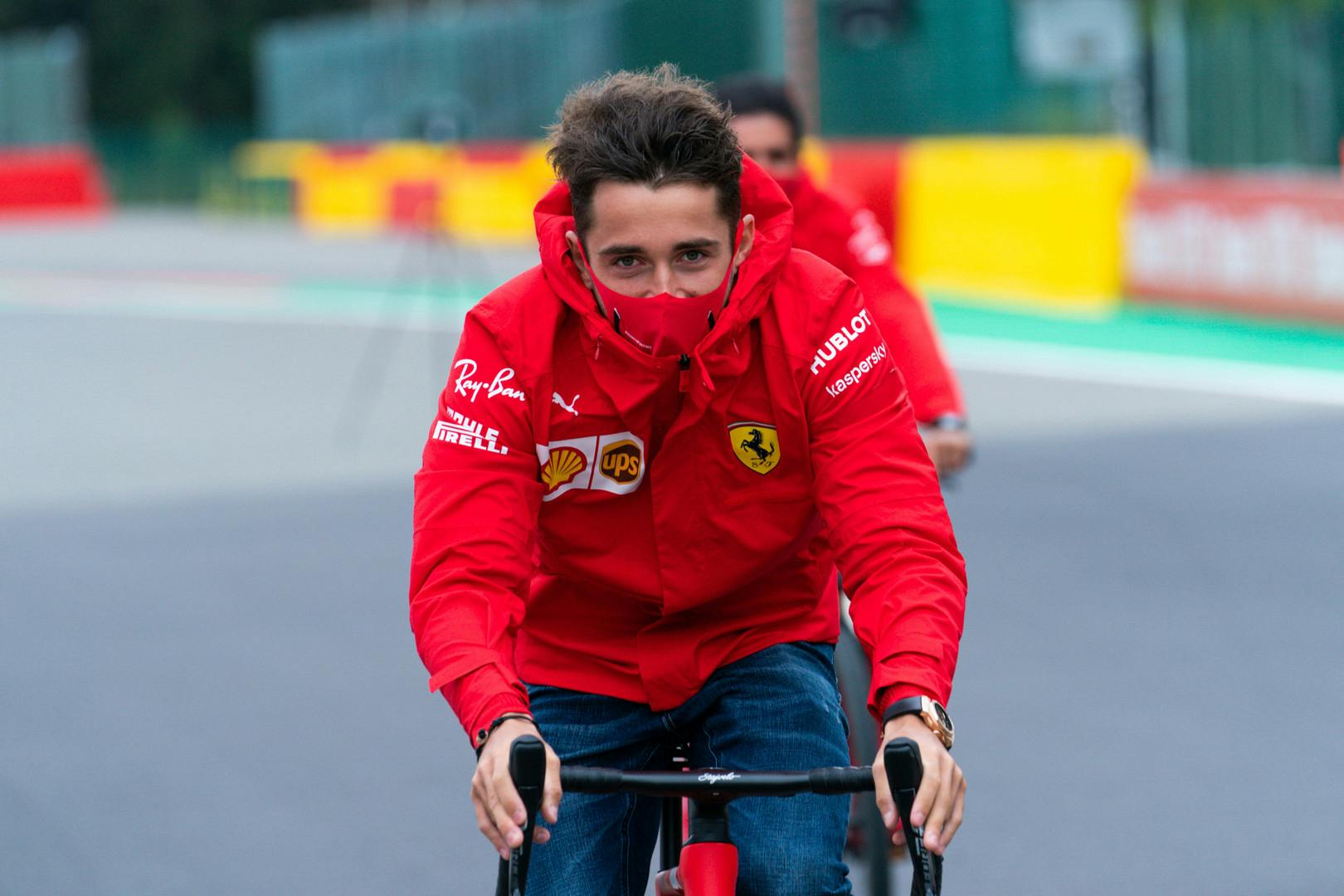 Leclerc wyjaśnił jazdę bez pasów w Hiszpanii