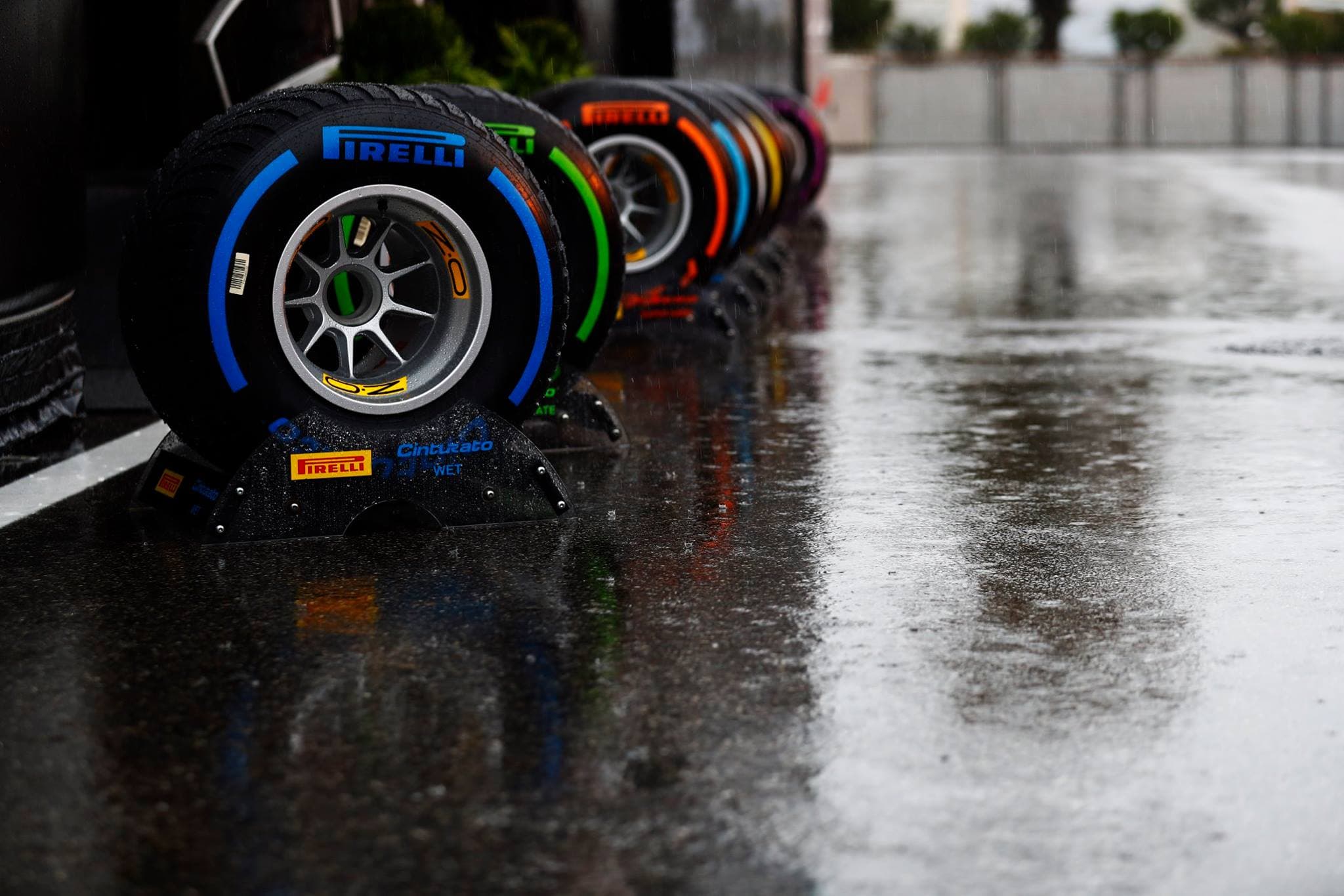 Opony w F1, czyli jak przechytrzyć chemię i fizykę (część 1)