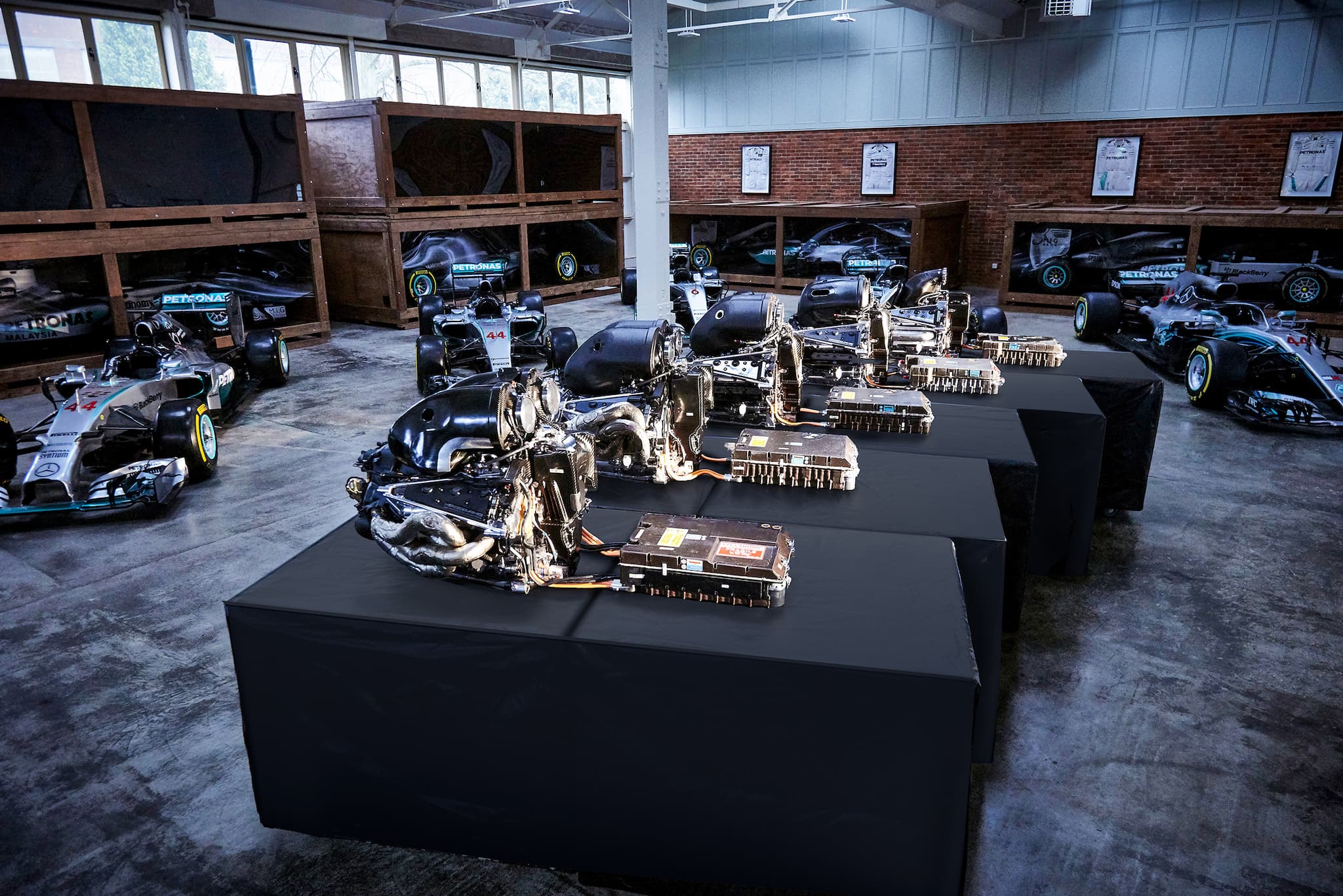 Producenci silników debatują nad 4 cylindrami i losami MGU-H w F1