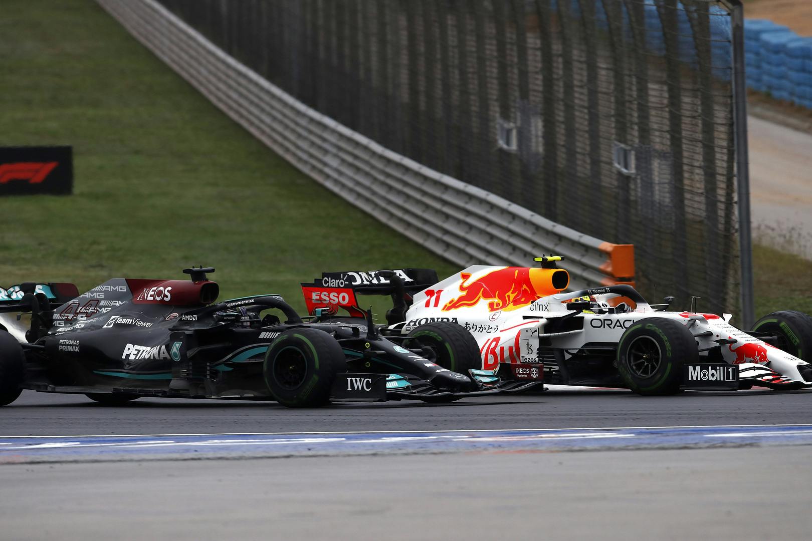 Red Bull nie odpuszcza tematu wielkiej poprawy mocy Mercedesa