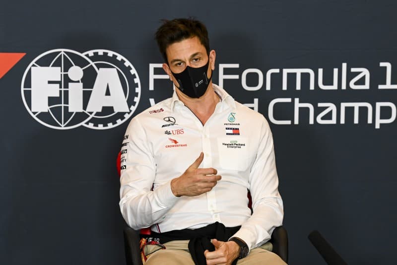 Toto Wolff przyznał się do błędnej oceny pit-stopu Bottasa