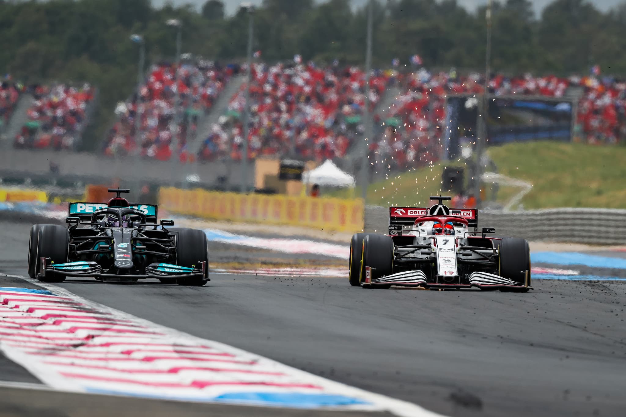 Vasseur skomentował plotki o zmianie silników w Alfie Romeo