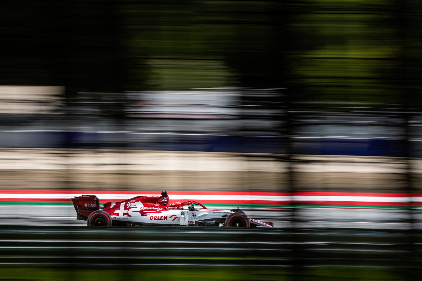 W kogo uderzą kłopoty Ferrari i dlaczego chciałbym się mylić?