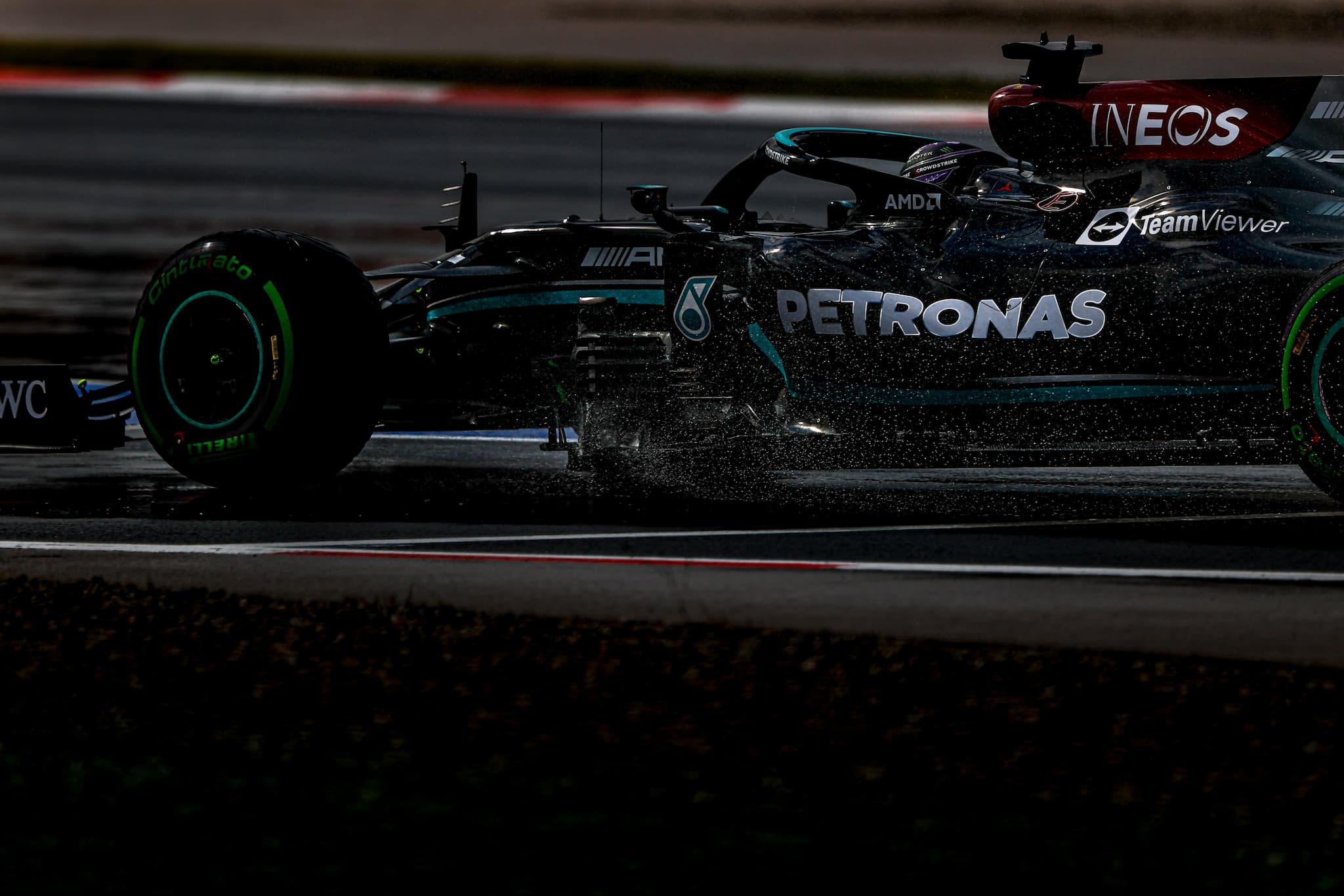 Wolff wytłumaczył strategię Mercedesa i zachowanie Hamiltona